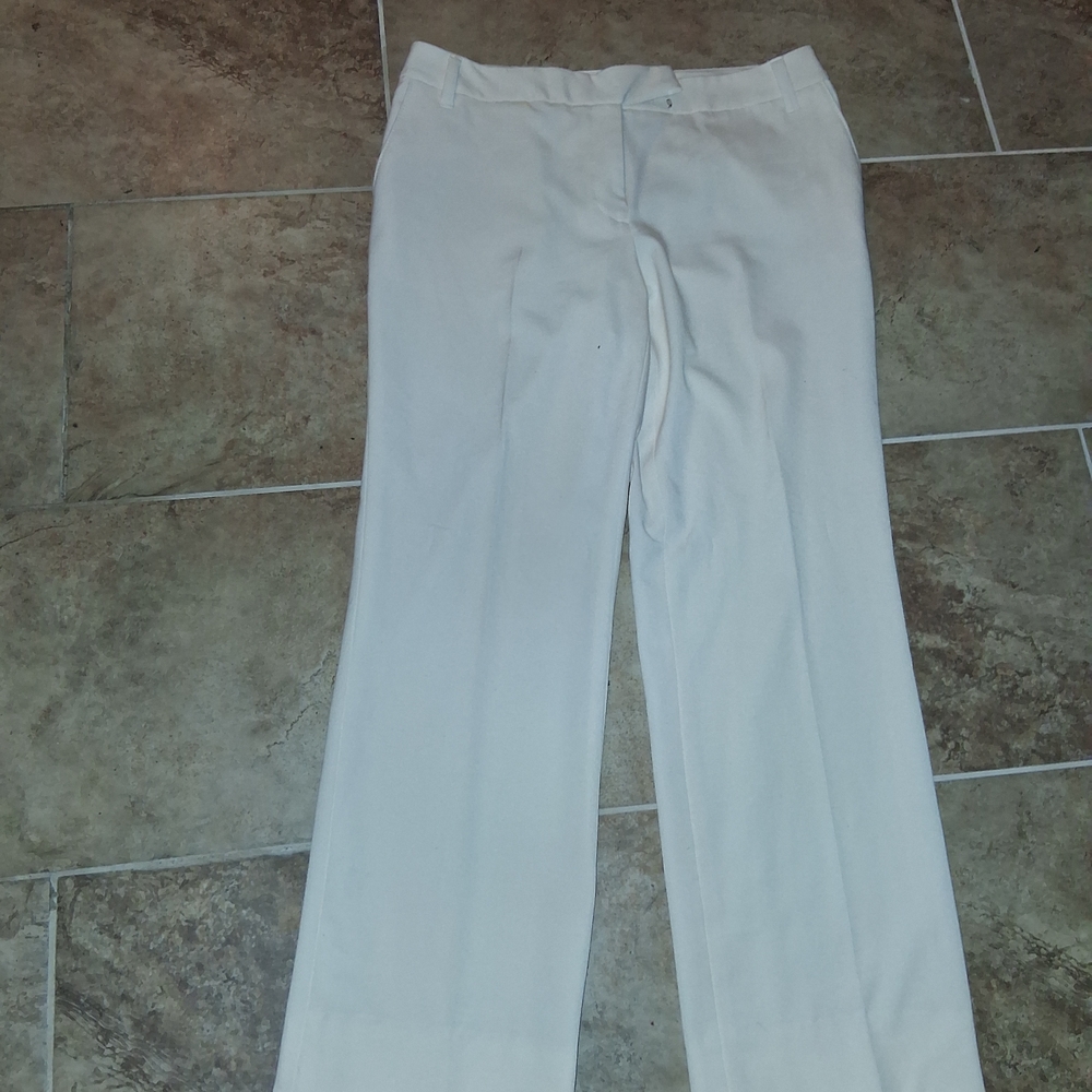 Claiborne Women's Cream Straight Leg Pants Size 10